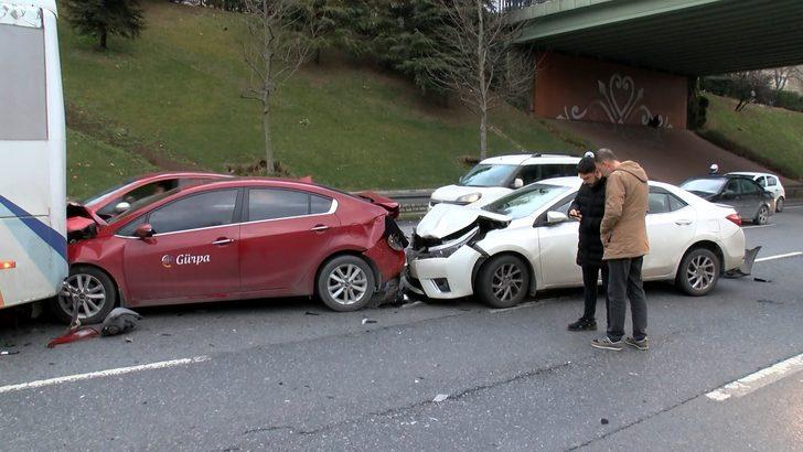 TEM'de zincirleme kaza! Trafik kilitlendi G2