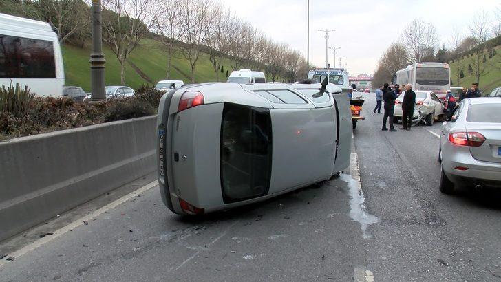 TEM'de zincirleme kaza! Trafik kilitlendi G3