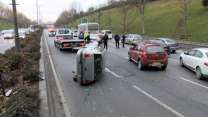 TEM'de zincirleme kaza! Trafik kilitlendi G5