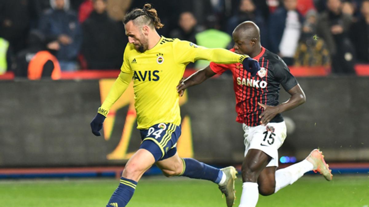 Demba Ba'dan Vedat Muriqi g&ouml;ndermesi