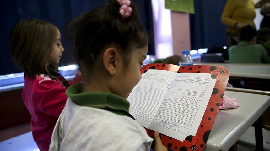 Karnesi sosyal medyada paylaşılan milyonlarca çocuk tehlikede