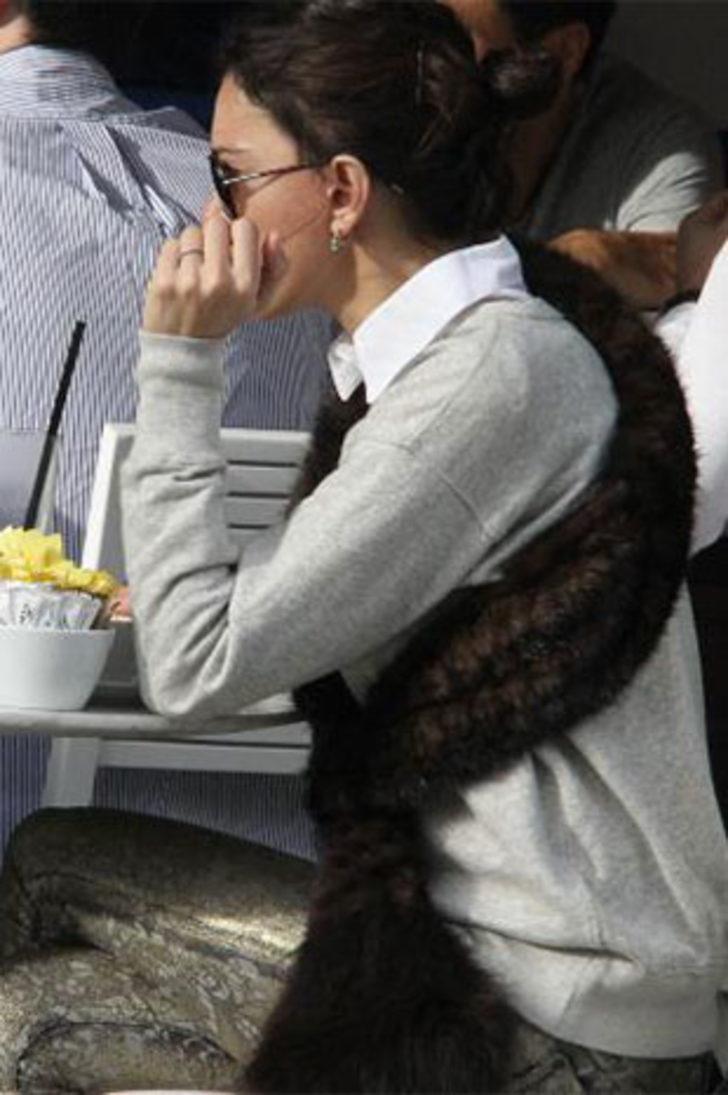 Hande Ataizi'den yüzük şov G5