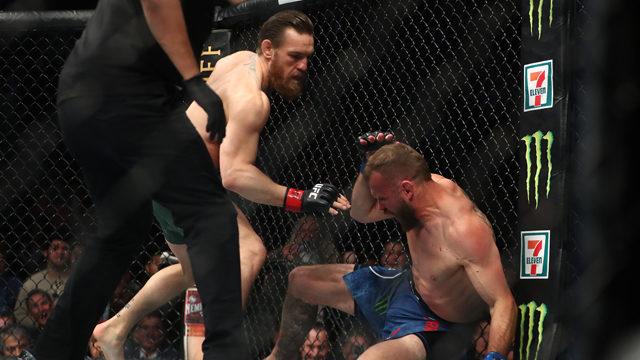  Conor McGregor, rakibi Donald Cerrone'yi 40 saniye nakavt etti