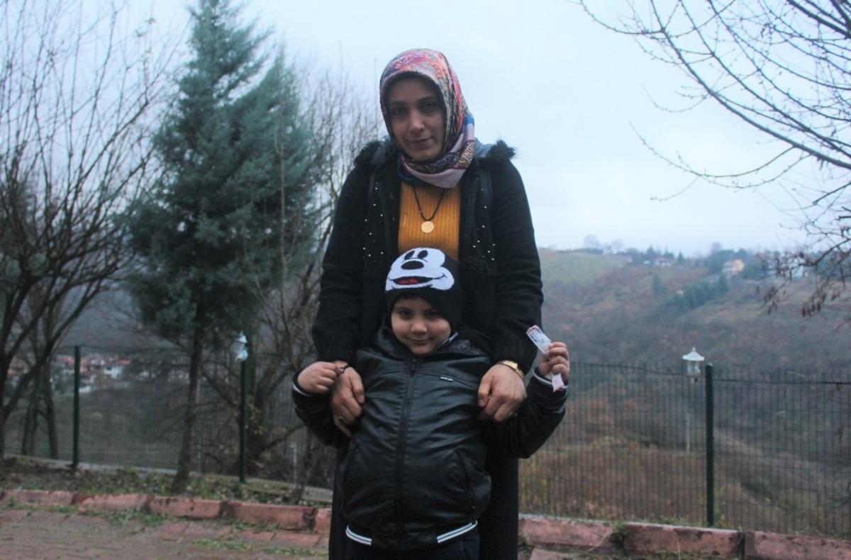 3 bu&ccedil;uk yıl sonra konuştu! İlk kelimesi bakın ne oldu? 