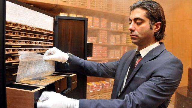 Havalimanında 2.5 milyon liraya puro