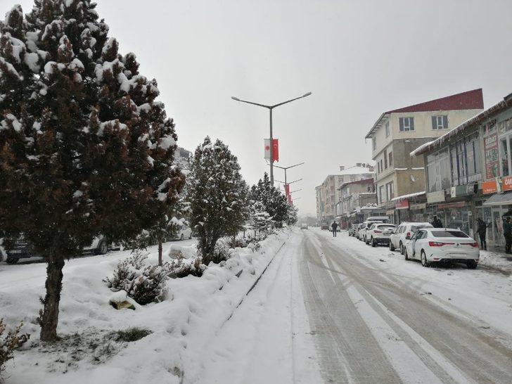 Ahlat’ta kar yağışı G5