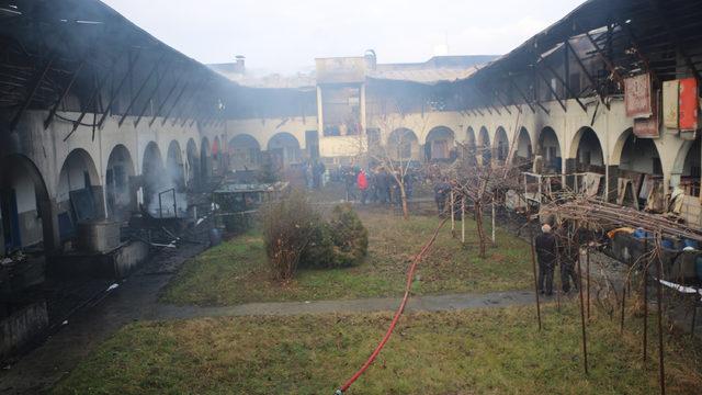 Tokat’ta Yazmacılar Hanı’nda yangın (4)