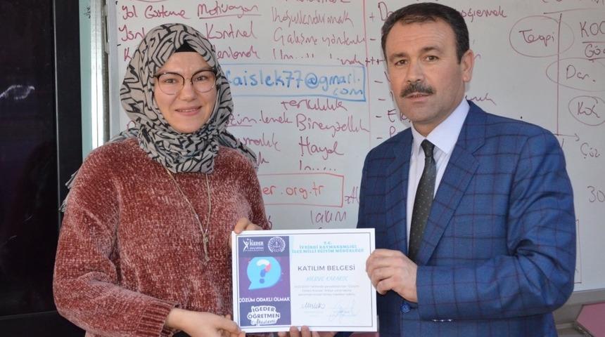 İvrindi’ de çözüm odaklı koçluk belge dağıtım töreni