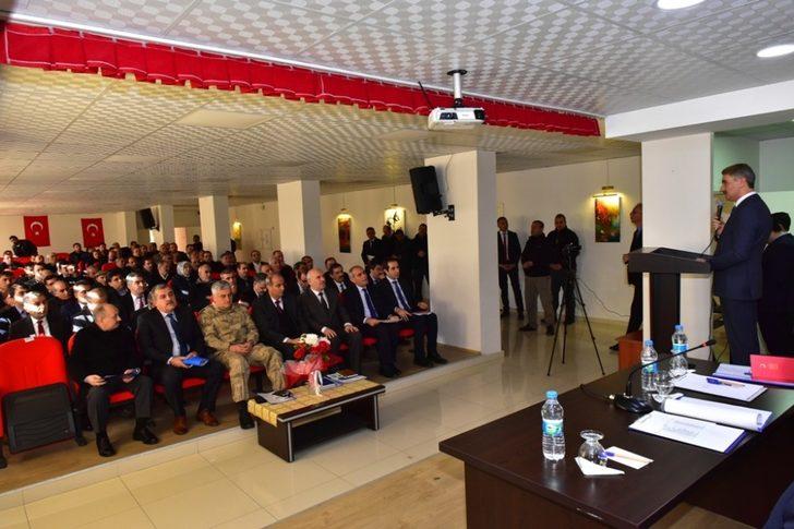 Kale’de muhtarlarla toplantı düzenlendi G3