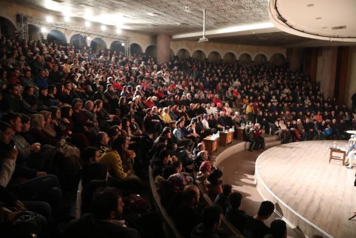 &lsquo;İkinci Bahar&rsquo; Nevşehir&rsquo;de sahnelendi