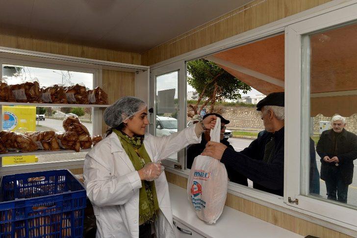 Mersin’de Halk Ekmek büfeleri kadınlara emanet G2