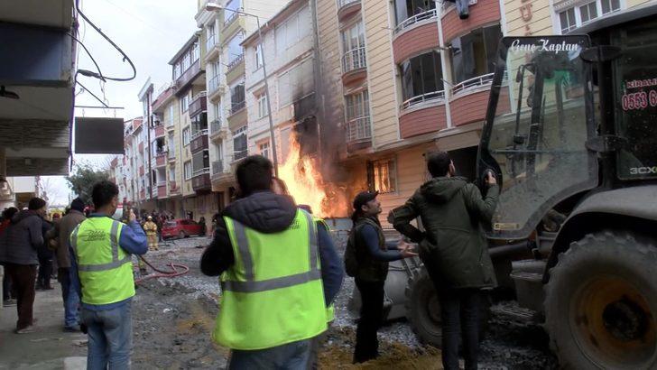 Esenyurt’ta korkutan anlar! Doğalgaz borusu patladı G1