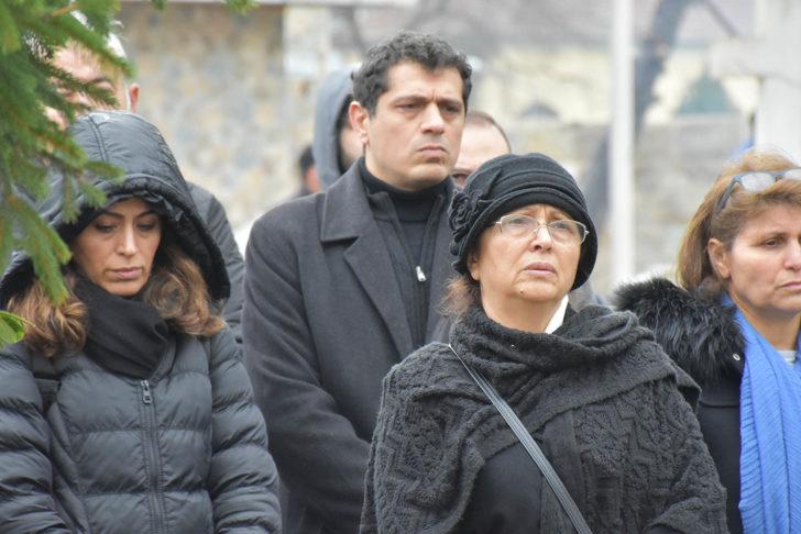 Hrant Dink mezarı başında anıldı  G3