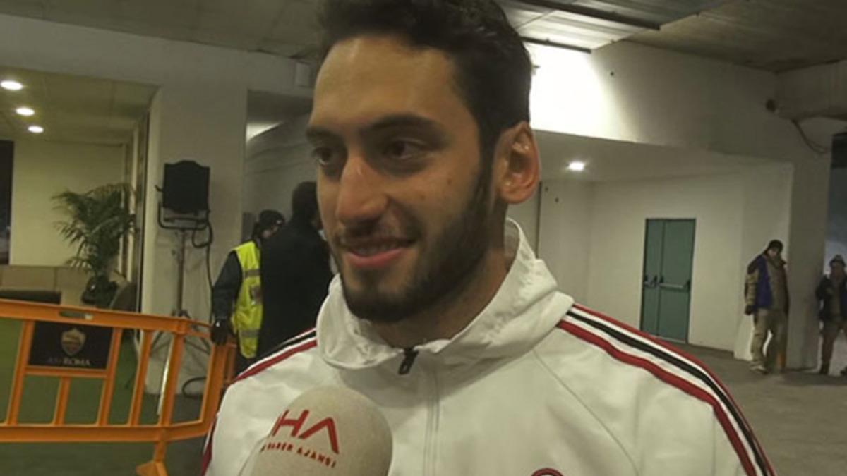 Hakan &Ccedil;alhanoğlu: İbrahimovic'in T&uuml;rk&ccedil;e konuşmasına &ccedil;ok şaşırdım