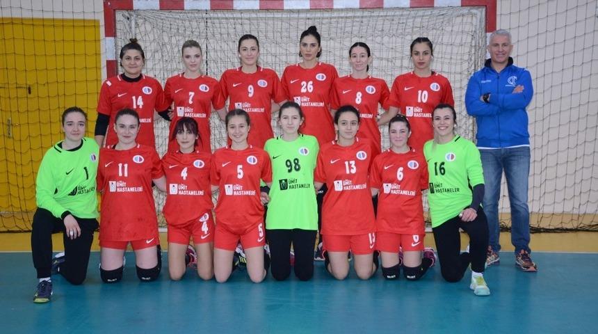 Anadolu Üniversitesi Kadın Hentbol Takımı ligin ikinci yarısına galibiyetle başladı