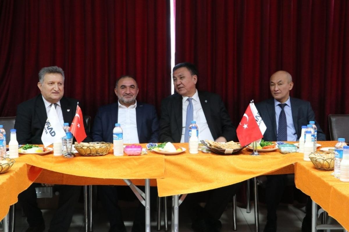 Kırgızistan B&uuml;y&uuml;kel&ccedil;isi Omuraliyev&rsquo;den M&Uuml;SİAD&rsquo;a ziyaret