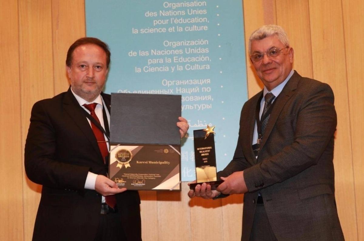 Karesi Belediyesi&rsquo;ne Uluslararası İdealkent &ouml;d&uuml;l&uuml;