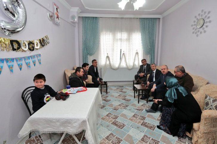 Karnesini doğum gününde aldı G2