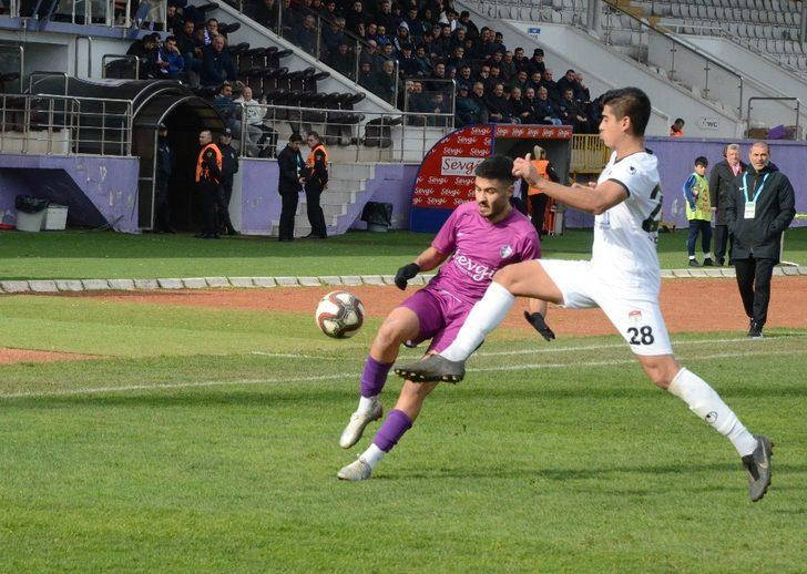 TFF 3. Lig: 52 Orduspor Futbol Kulübü: 3 - Manisaspor: 1 G4