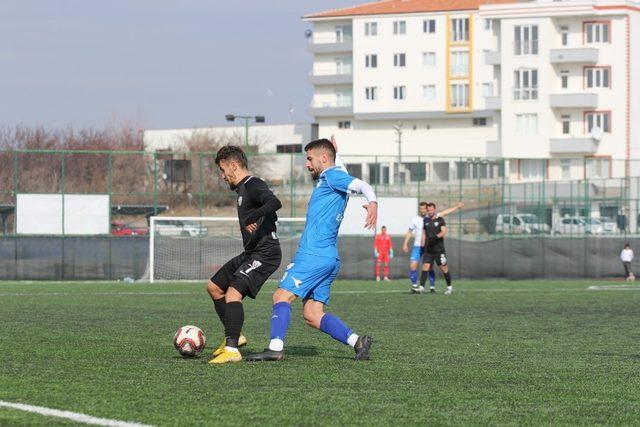 Yeşilyurt Belediyespor geriye düştüğü maçı çevirdi