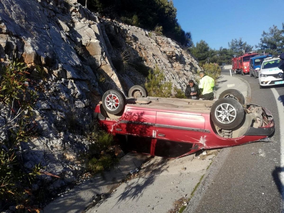 Sakar rampasındaki kazada ara&ccedil; ters d&ouml;nd&uuml;