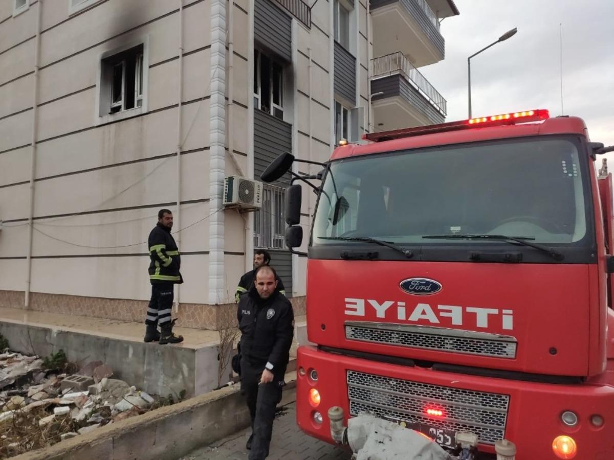 Samandağ&rsquo;da ev yangını