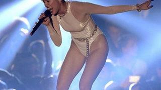 Miley Cyrus 1 numara oldu