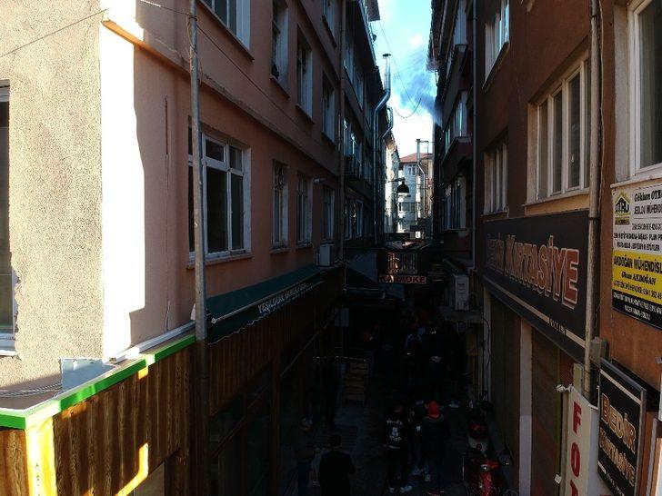 Isparta’da korku dolu dakikalar! İtfaiye dar sokağa giremedi G3