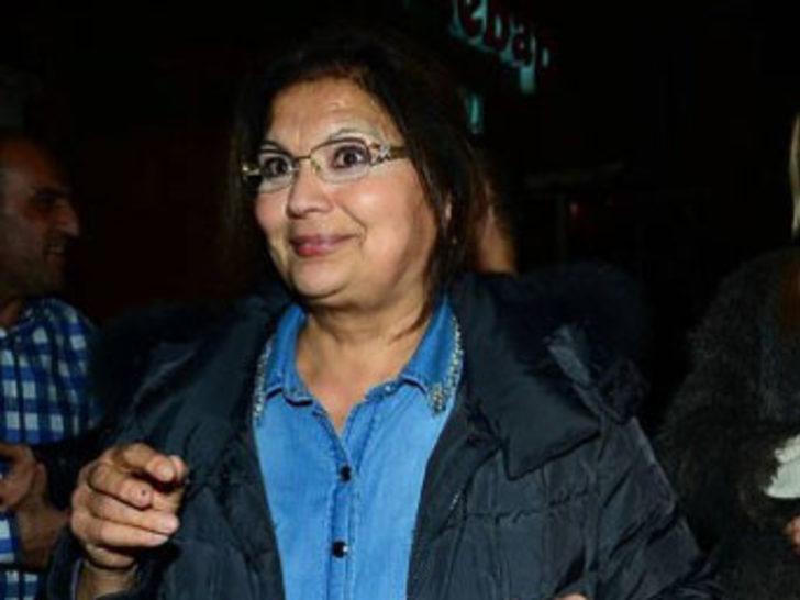 Anne Şenay Akalın'dan anlamsız tepki G3