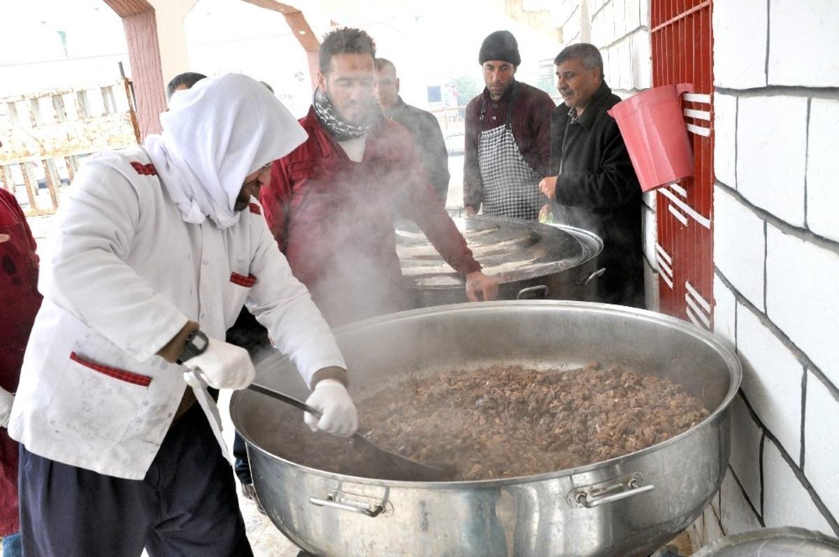 AK Parti&rsquo;li &Ouml;zhaseki Ak&ccedil;akale&rsquo;de