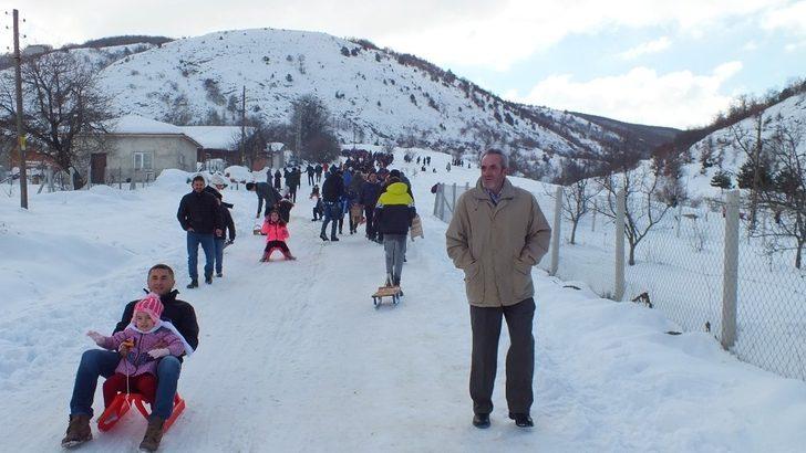 Kızak Festivalinde doyasıya eğlendiler G1