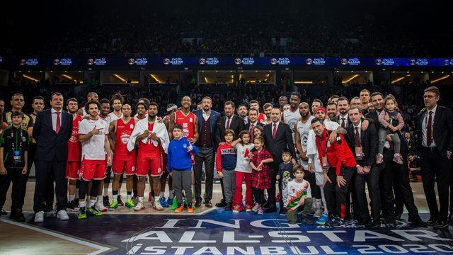 All-Star'da kazanan Kırmızı Takım