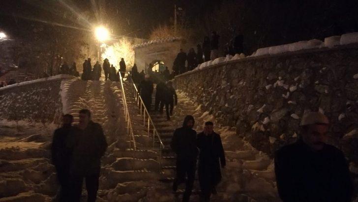 Bitlisli kanaat önderi Çevik, binlerce kişinin katılımıyla toprağa verildi G4