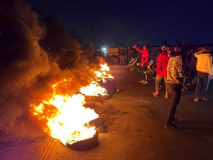 Irak'ta gösteriler sürüyor! Bazı vilayetlerde resmi tatil ilan edildi G2