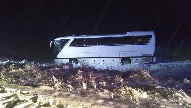 Genç futbolcuları taşıyan otobüs yoldan çıktı! 7 yaralı G3