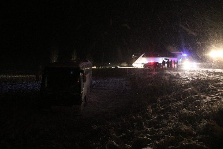 Genç futbolcuları taşıyan otobüs yoldan çıktı! 7 yaralı G5