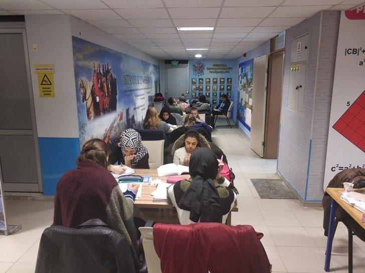 Bu okulda yarıyıl tatili yok G2