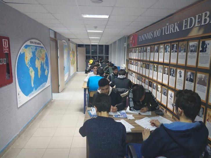 Bu okulda yarıyıl tatili yok G4