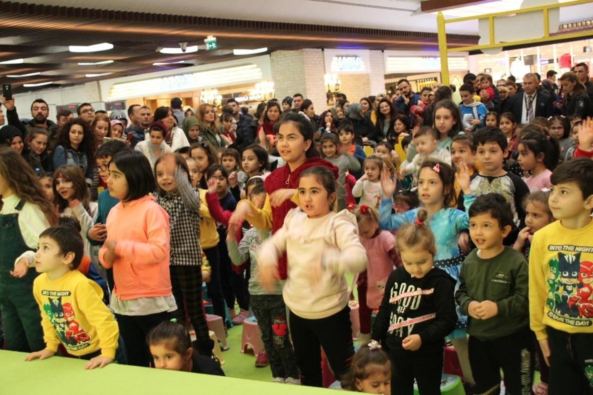 Kukuli Etkinliği S&ouml;mestr&rsquo;da 67 Burda AVM&rsquo;de