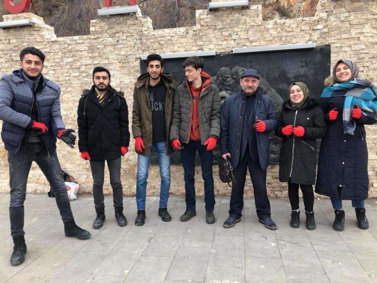 Atat&uuml;rk &Uuml;niversitesi &ouml;ğrencilerinden &rsquo;Tarihine Sahip &Ccedil;ık&rsquo; projesi