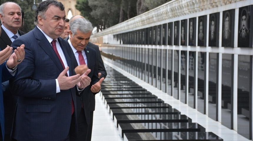 Kassanov&rsquo;dan 20 Ocak 1990 faciasını anma mesajı