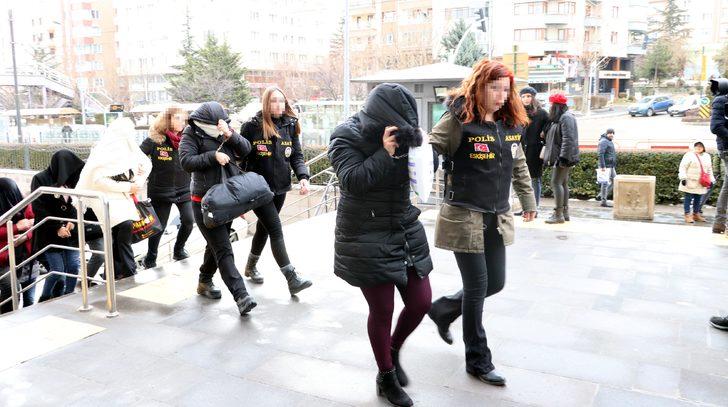 Eskişehir'deki fuhuş operasyonu! Masaj salonlarına baskın düzenlendi G1