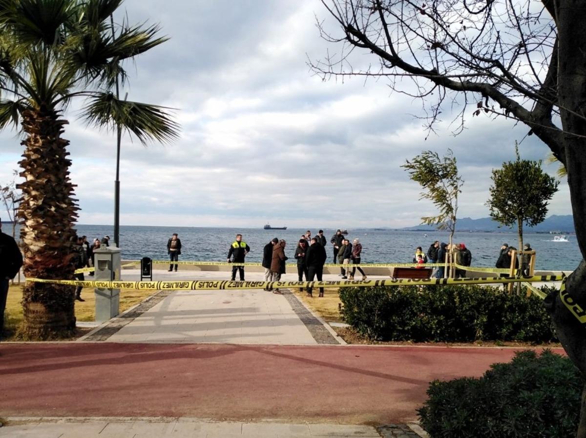 Eşini takip edip parkta vurdu sonra da başında bekledi