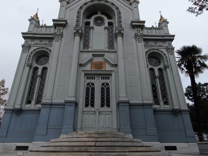 İşte Bulgarların İstanbul'daki demir kilisesi: Sveti Stefan Kilisesi! Dünyada bir benzeri daha yok G2