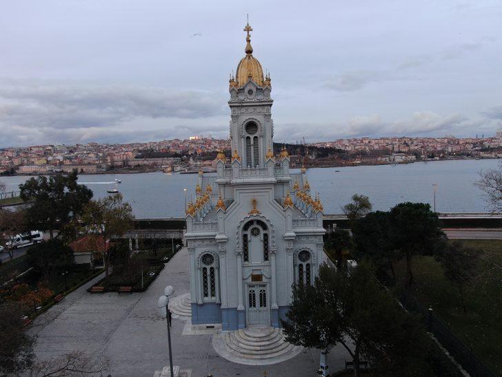 İşte Bulgarların İstanbul'daki demir kilisesi: Sveti Stefan Kilisesi! Dünyada bir benzeri daha yok G3