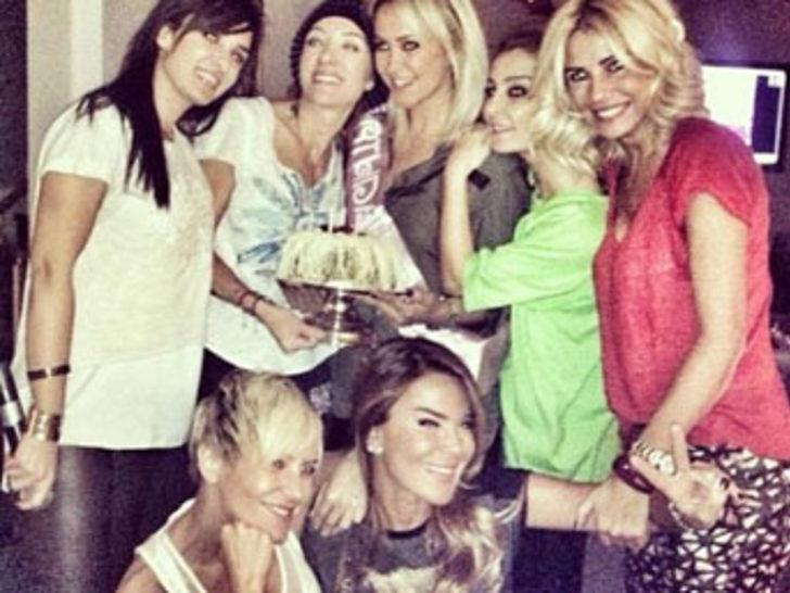 Demet Akalın'la canlı yayında barıştı G4