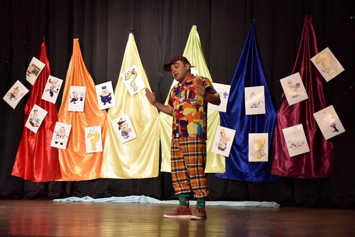 &Ccedil;ocuklara karne hediyesi Tepebaşı Belediyesi&rsquo;nden