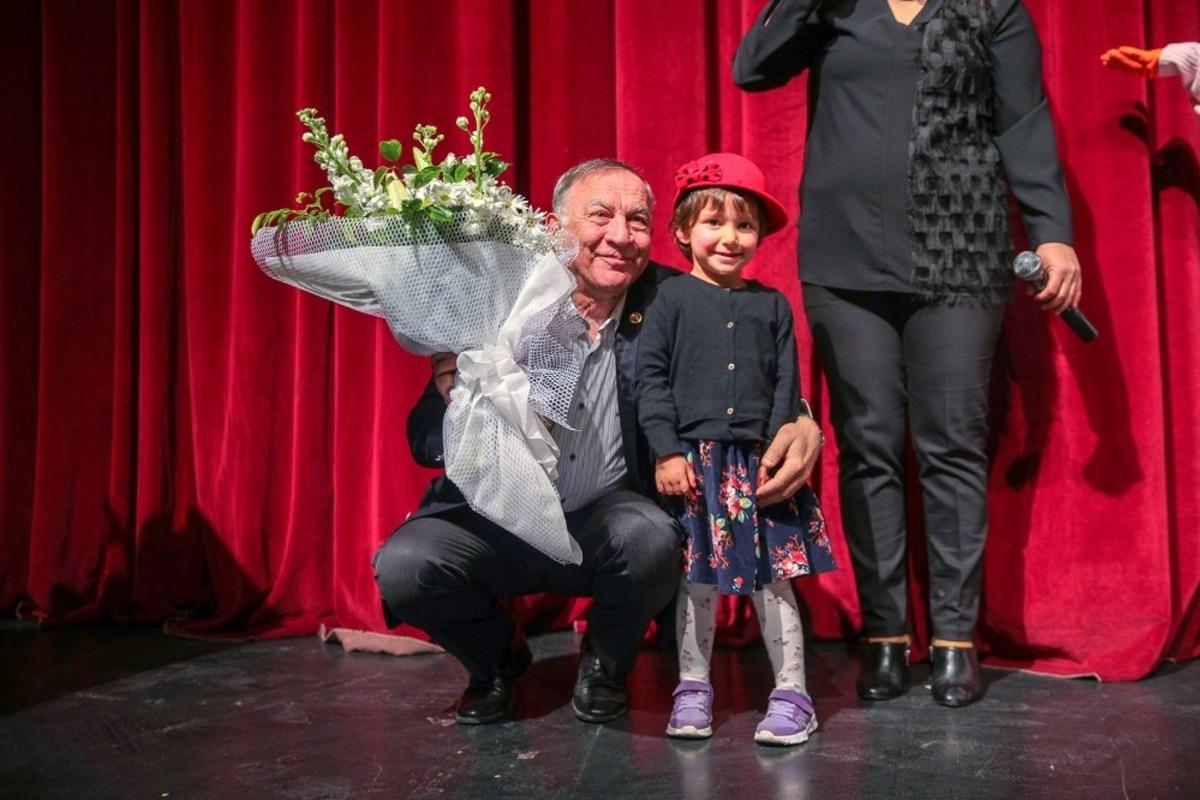 Karneyi aldılar, şenlikte coştular