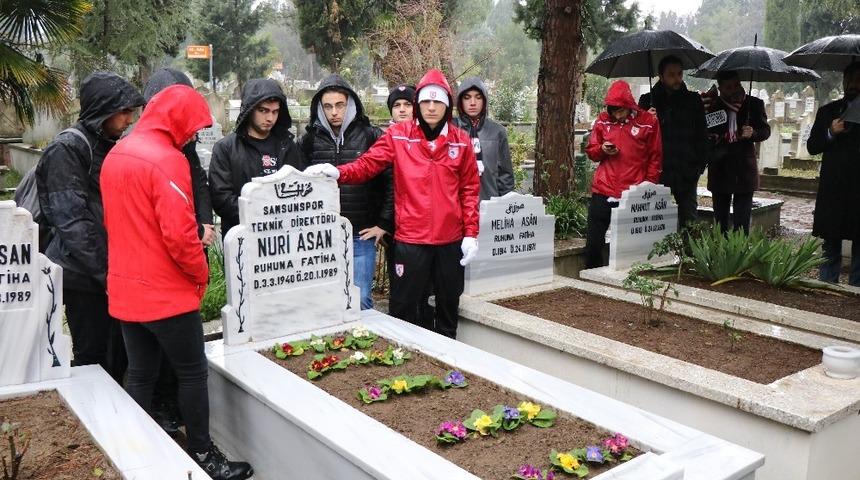 Samsunspor, 31 yıl önceki kazada vefat eden teknik adam ve futbolcuları andı