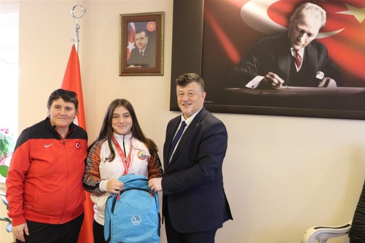 T&uuml;rkiye Şampiyonundan Fillik&ccedil;ioğlu&rsquo;na ziyaret